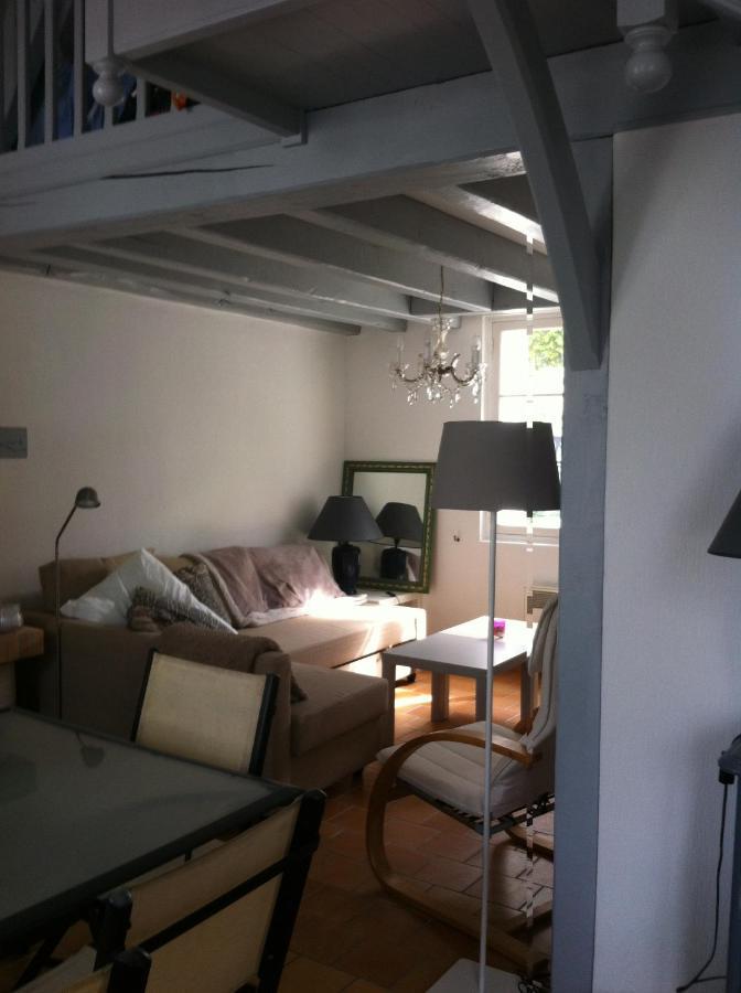 Charmante Petite Maison Typique Royan Juillet Location Minimum 7 Jours Pas De Court Sejour Saint-Georges-de-Didonne Exterior foto